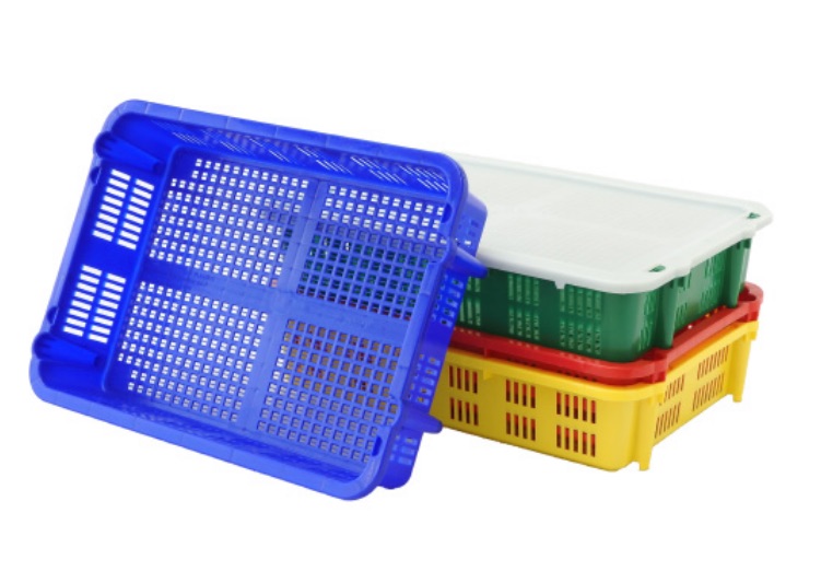 Handling Trays and Boxes – Fish Farm Supply Co